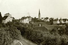 Blick vom Hotel Bellevue zum Chirchhof um 1910